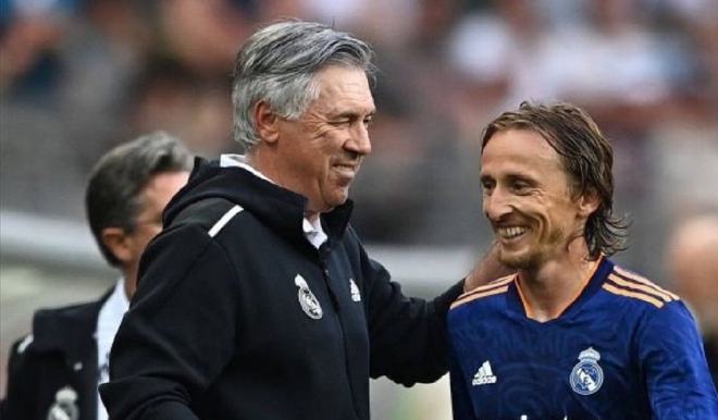 凭借坚持不 凭借坚持不