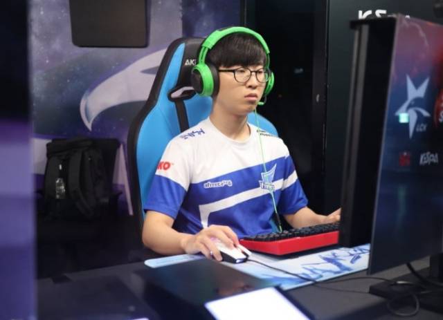 幕后的低谷 幕后的低谷